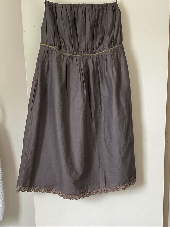 Dresses & Skirts - FEI FROM ANTHROPOLOGIE Strapless Brown Midi Dress with hint of gold hue Lace Hem